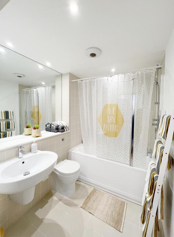 Lovely 1 Bedroom Apartment In South East לונדון מראה חיצוני תמונה