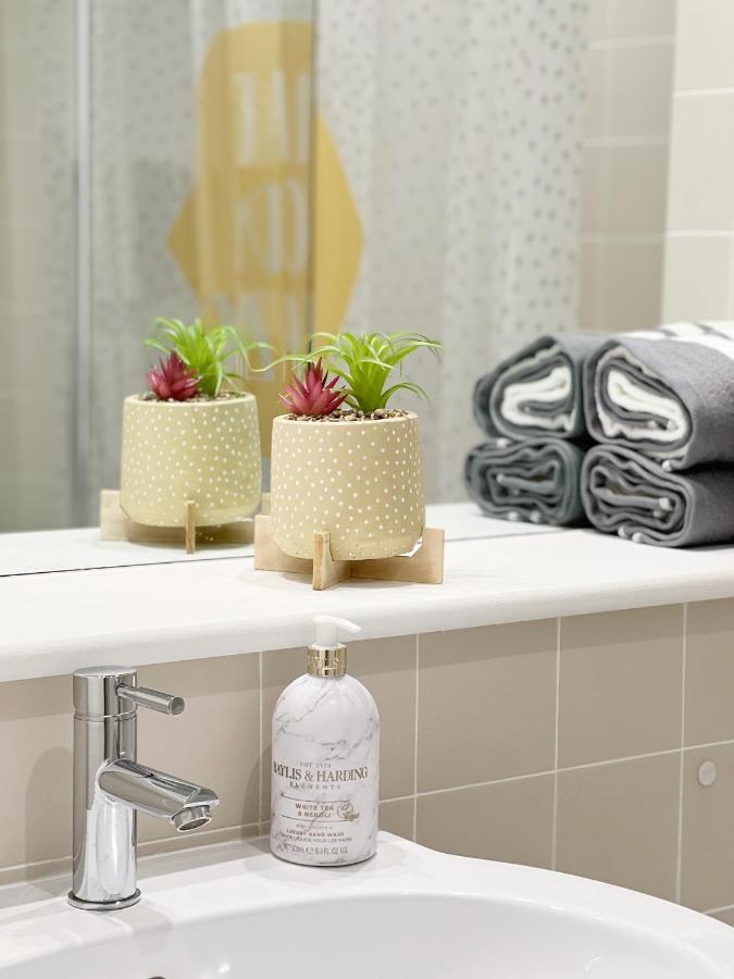Lovely 1 Bedroom Apartment In South East לונדון מראה חיצוני תמונה