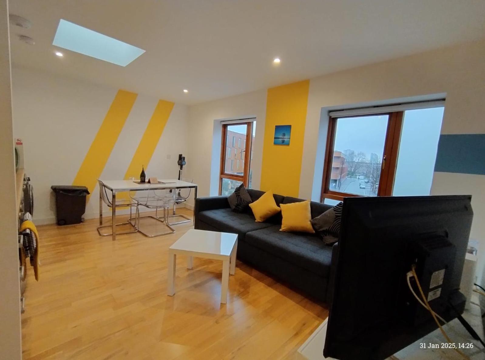 Lovely 1 Bedroom Apartment In South East לונדון מראה חיצוני תמונה